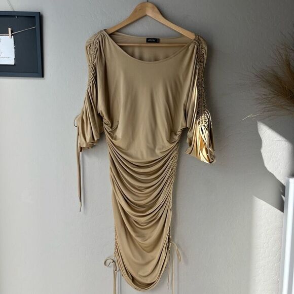 Atlein Dress Beige Ruched Long Sleeve Off Shoulder‎ Designer Midi Dress Size 40 - Picture 2 of 12